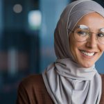 The Difference Between Dental Veneers and Dental Bonding